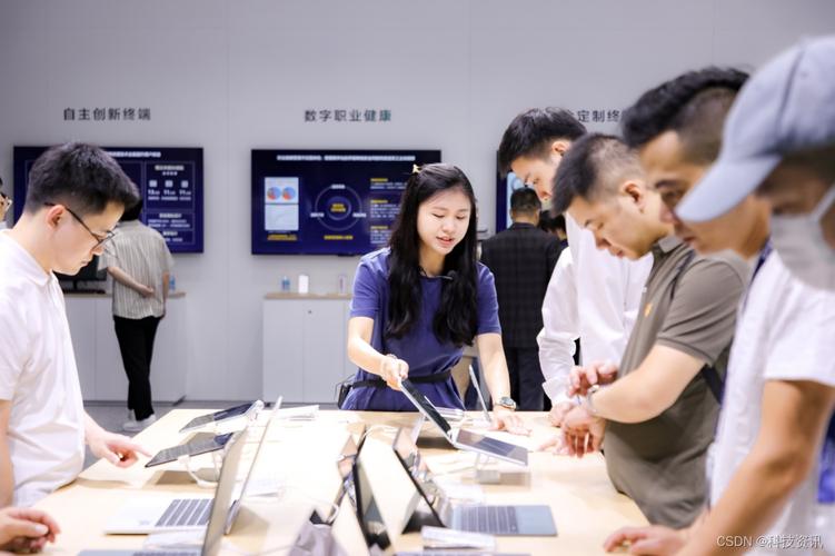 华为终端参展2023数字科技生态大会:当移动通信开始"向上取整"